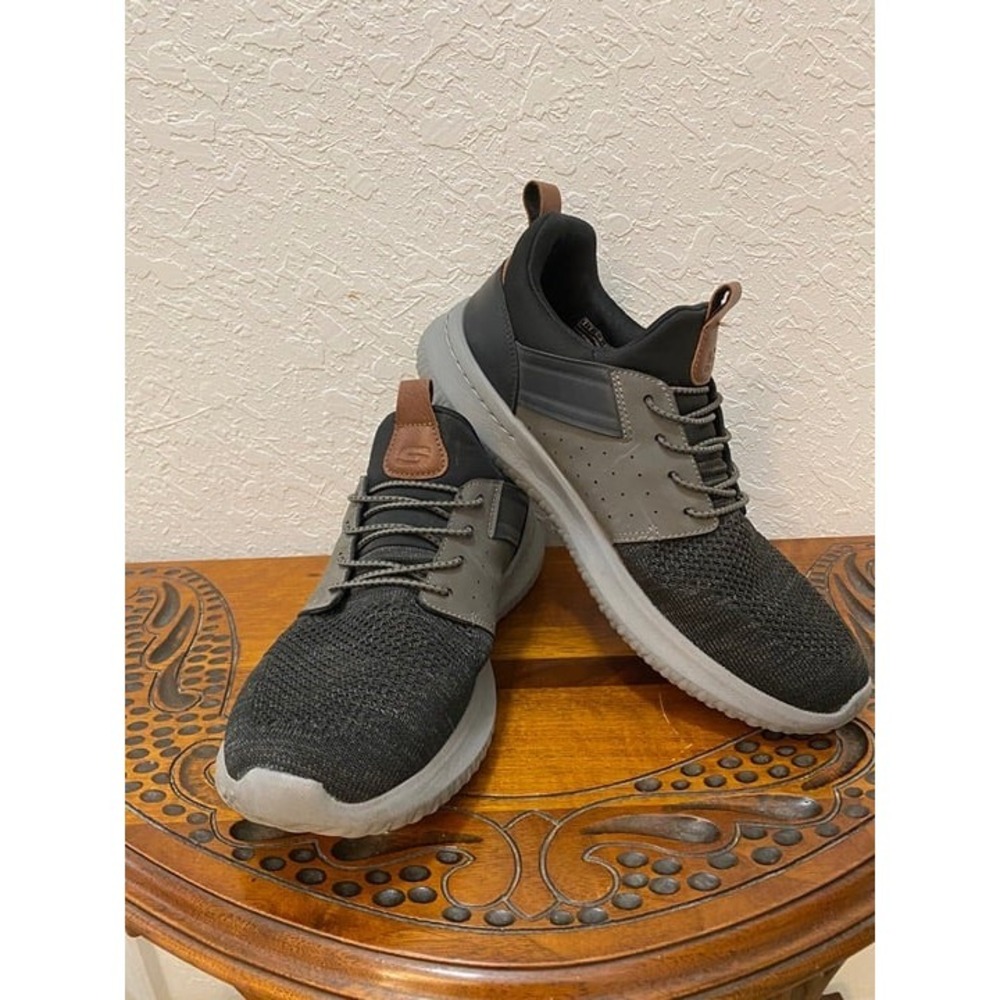 Skechers Air Cooled‎ Memory Foam, Size 9, Men